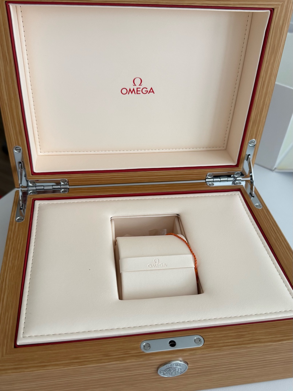 Omega Cream Leatherette And Wood Watch Presentation Case With Red Accents